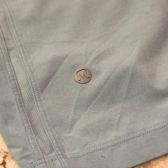 Men's Lululemon Pace Breaker Shorts - Linerless 7" Inseam - Picture 5 of 9